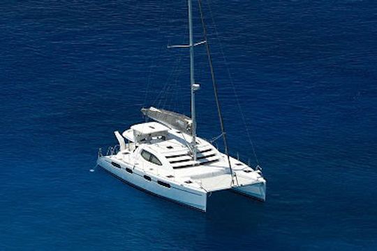 A luxurious sailing catamaran in Okinawa, the only one of its kind in Japan!!