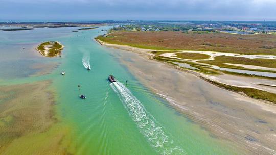 Trident 3510 Pontoon Rental in Corpus Christi, Texas