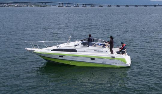 Profitez d'une croisière sur un Bayliner de 26 pieds au lac Biwa !