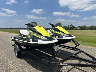 ¡Alquiler de motos acuáticas Yamaha en el lago Bob Sandlin/Cypress!