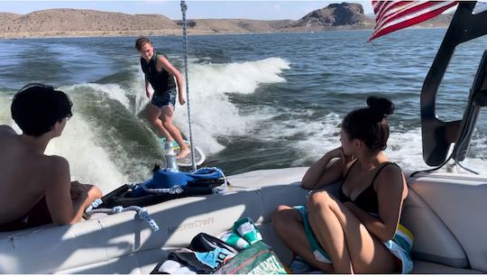 Barco de Wakesurf Mastercraft Maristar 230VRS 2003 /Pesca em Elephant Butte