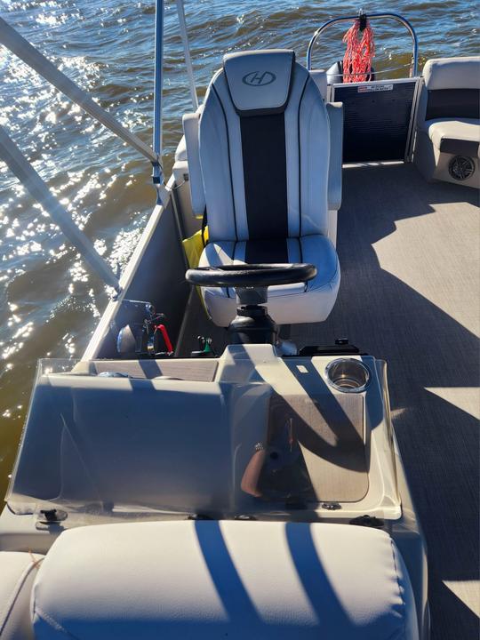 Harris Tritoon for 13 people on Lake Conroe in Montgomery Texas