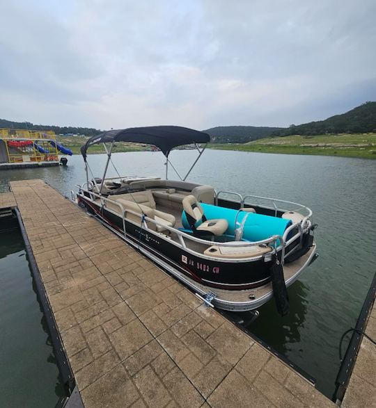 12 Person Pontoon Lake Travis