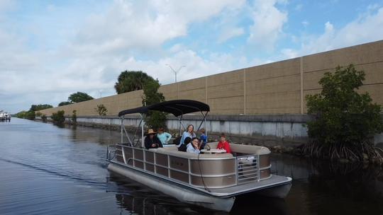 🚤🌞 Summer Special 8 Hours $350 - Your Gateway to Cape Coral’s Hidden Gems