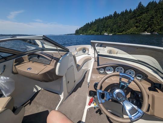 Barco Stingray Deck de 20 pés em Mercer Island, Lago Washington