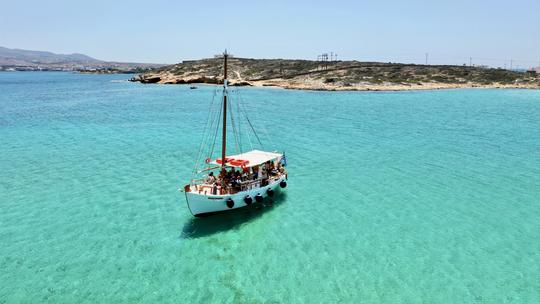 Excursion quotidienne en bateau avec tuba à Antiparos et Despotico