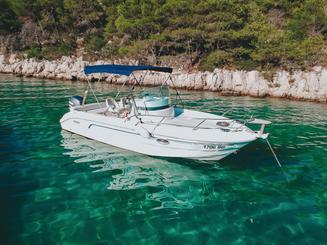 Sessa Key Largo 22 com motor 150HP em Sveti Filip i Jakov