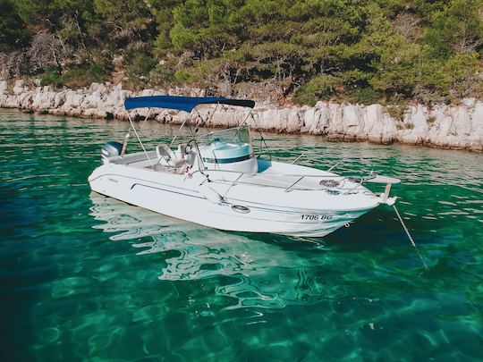 Sessa Key Largo 22 com motor 150HP em Sveti Filip i Jakov