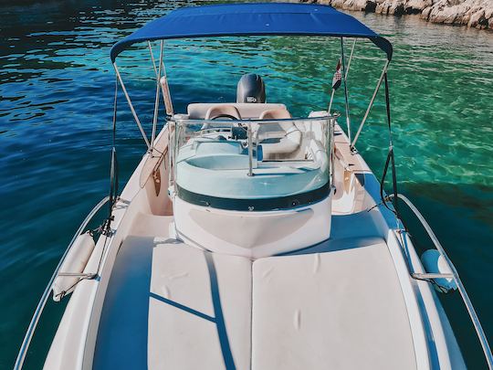 Sessa Key Largo 22 com motor 150HP em Sveti Filip i Jakov