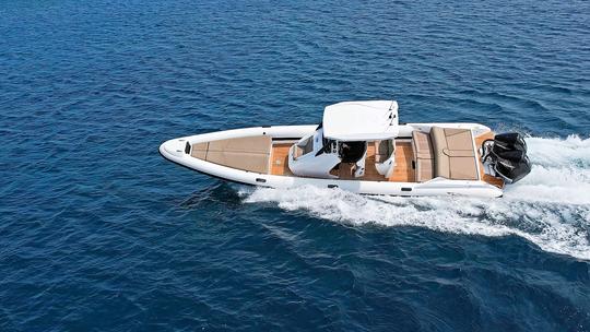 «Mojo» de 12 m de Ribco RIB/2 x 300 CV - Isla Sifnos