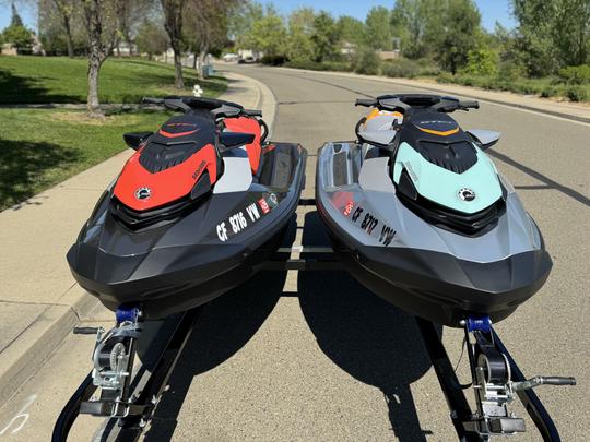 Nouveaux jet-skis à louer à Sacramento - Sea Doo 170 Paire de deux