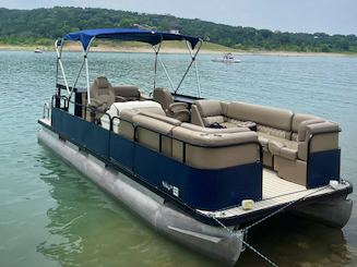 Relaxing Family Cruiser + LILYPAD on Canyon Lake, Texas | 22' Palm Beach Pontoon