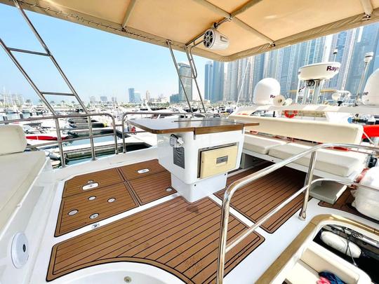 AZIMUT 45FT LUXURIOUS YACHT FOR CRUISE IN DUBAI