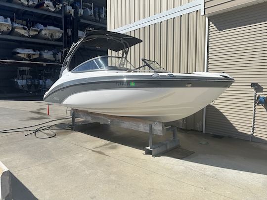 *TARIFA REDUCIDA* Yamaha Jet Boat de 21 pies modelo 2021 en Tarpon Springs