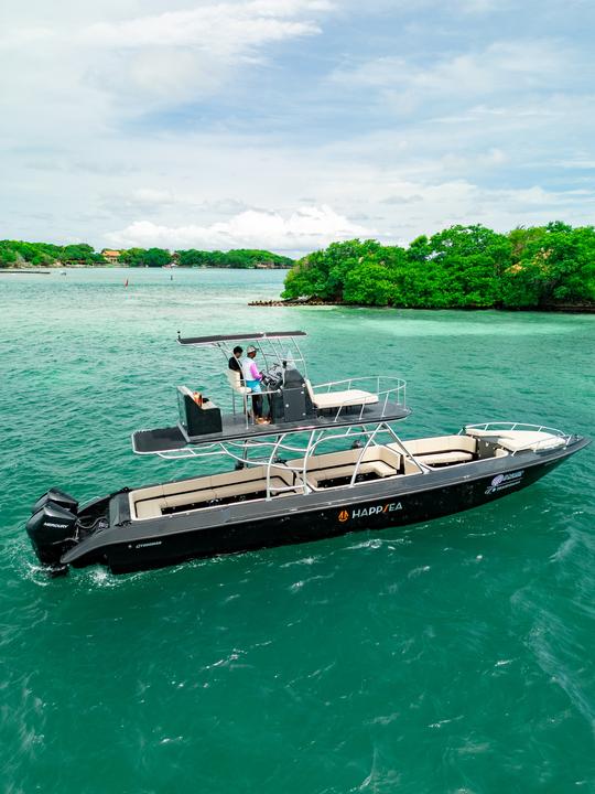 Luxurious 45ft Speedboat in Cartagena Colombia