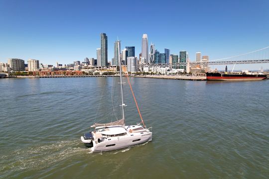 Catamaran à voile de luxe de 40 pouces | Voile d'hiver confortable | Alameda