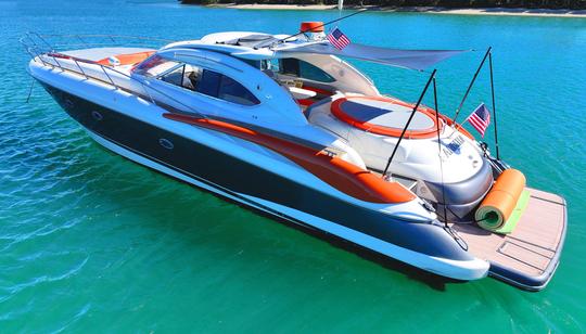 Iate esportivo SunSeeker de luxo de 65 pés em Miami Beach, Flórida