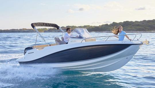 Boat rental in Altea · Quicksilver 605