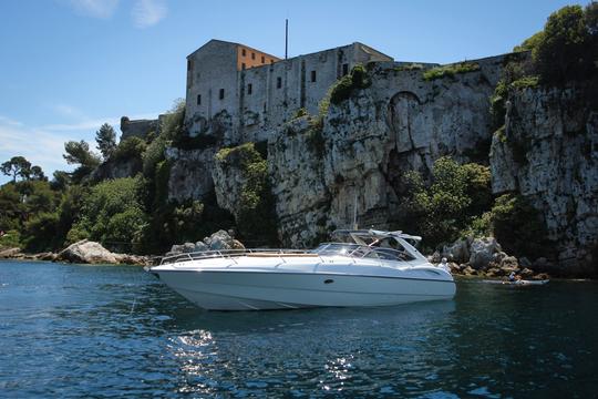 Aluguel de iates a motor Sunseeker 48 em Golfe-Juan, Provence-Alpes-Côte d'Azur