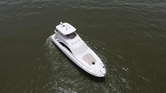 Sea Ray 58 Sedan Bridge Yacht in Cartagena de Indias (16 Knots)