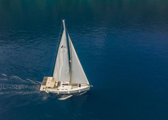 BAVARIA 45 SAILING BOAT WITH CAPACITY FOR 4 PEOPLE ​