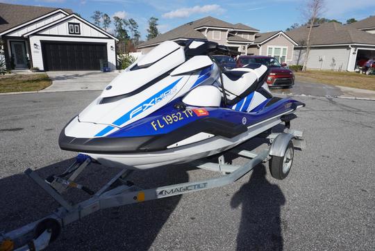 Nouveau jetski Yamaha FX HO Cruiser avec système audio