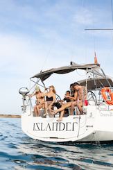 Discover Palma Bay by Beneteau Oceanis 35.1 Sailing Yacht!