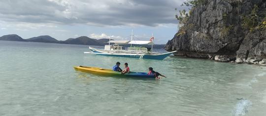 Barco privado de 9 a 15 personas: recorrido por la isla de Coron (elija hasta 7 destinos)