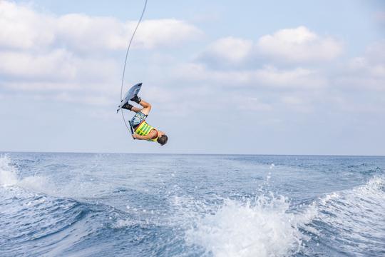 Wakeboarding Session Malibu Wakesetter