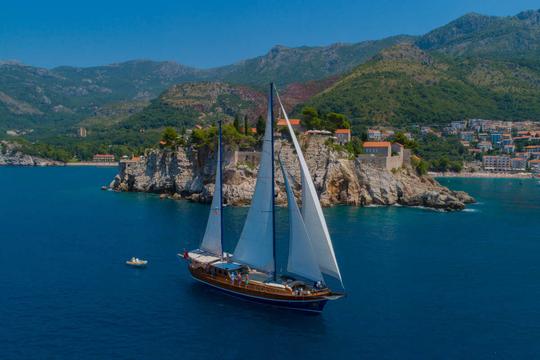 Crucero clásico en goleta a vela por Montenegro