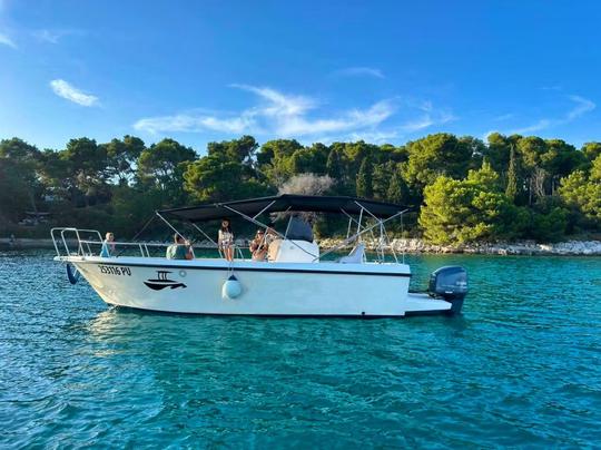 Passeios de barco privados “Kamenjak, Porer, Cave, Medulin Bay”