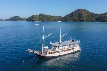 3D2N Komodo Island Hopping Adventure