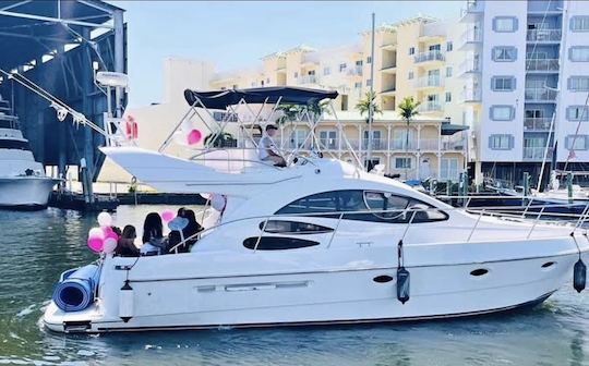 Free Hour 48' Luxury Flybridge – Party Friendly w/Sound System!!!