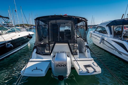 Iate a motor Beneteau Antanres 8 para alugar