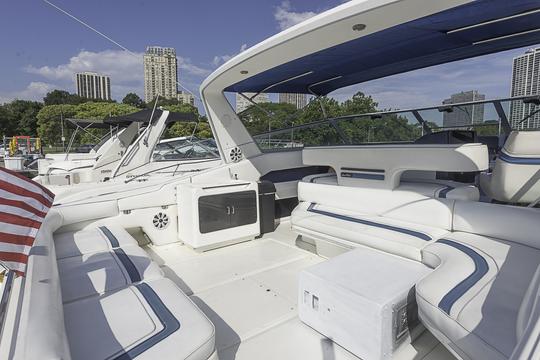 Diversey Harbor Gorgeous 48' Sea Ray Luxury Yacht