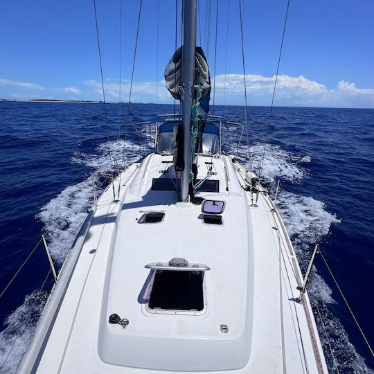 Smooth Sailing: Charter the Elegant 43 Beneteau Today!