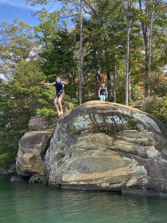 Lake Keowee Pontoon, doca de 24 pés/12 pessoas, praia, banheiros, piquenique e muito mais