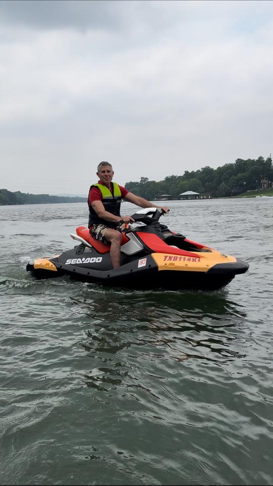  Seadoo Sparks avec Bluetooth stéréo sur le lac Austin, NOUS LIVRONS CHEZ VOUS