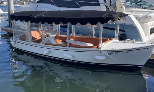 21' Luxury Electric Duffy Boat in Newport Beach