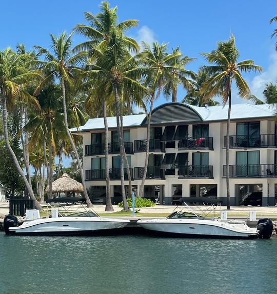 Aproveite e explore as águas de Islamorada em nosso Searay Bowrider de 21 pés!