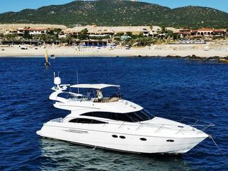 Lujoso yate Viking Princess de 60 pies en Cabo San Lucas