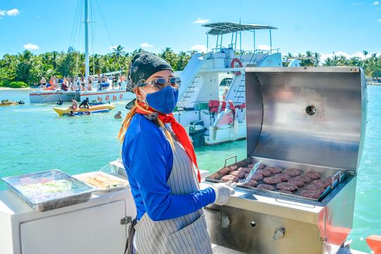 Punta Cana - PRIVATE BOAT MAX BBQ