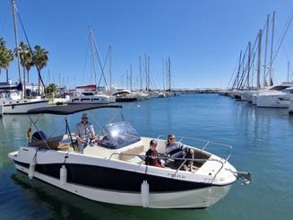 Skippered Quiksilver 755 Powerboat Rental in Estepona, Spain