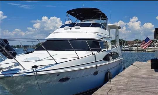 Carver 396 Luxury Yacht for Sunset Trips, Girl Yacht Parties and  more!