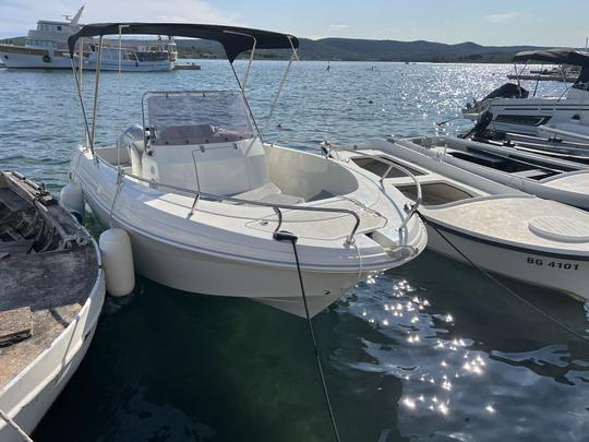 Explore Adriatic Waters: Rent Our Atlantic Marine 530 Powerboat For 6 People!