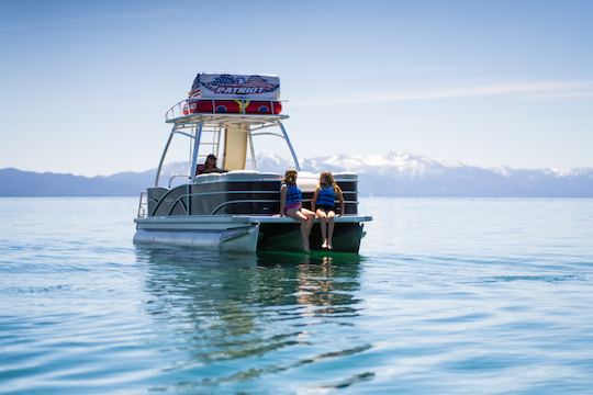 Pontão com escorregador em Tahoe Vista, Califórnia - 8 horas