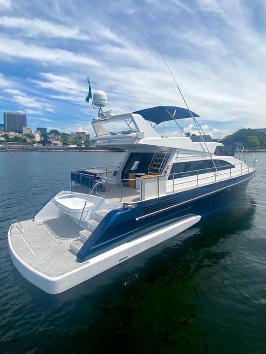 Luxury Cruise in Rio de Janeiro - 60 Feet Intermarine Flybridge Yacht