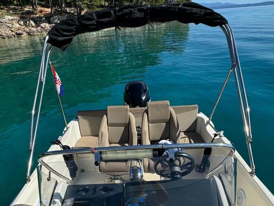 Quicksilver  Activ 605 open Bowrider Rental in Makarska, Croatia