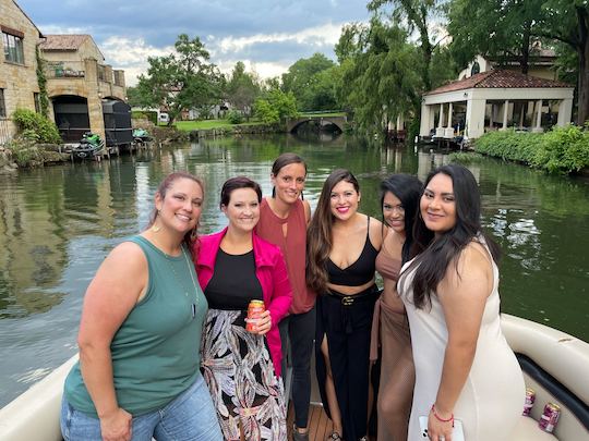 Per Person - Sunset Boat Tour on Lake Austin