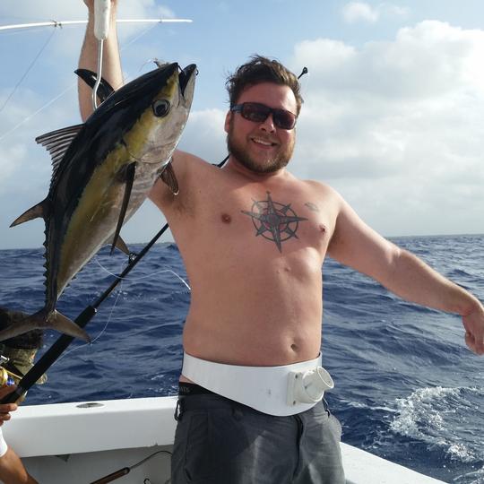 Pêche au récif, pêche hauturière, plongée en apnée et banc de sable du Sea Fox Commander 2017